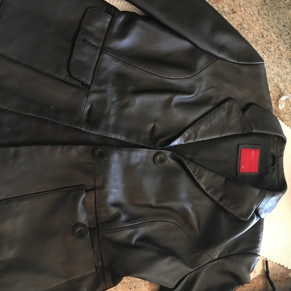 Leather jacket - Picture 7 of 8